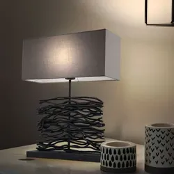 Moderne Tischlampe aus Holz und Textil von ETC Shop