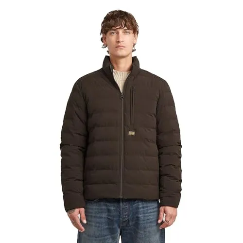 G-STAR Foundation Liner Jacke - Funktionsjacke mit Stehkragen und Reißverschluss, bietet praktische Taschen und eine längere Rückseite für zusätzlichen Komfort.