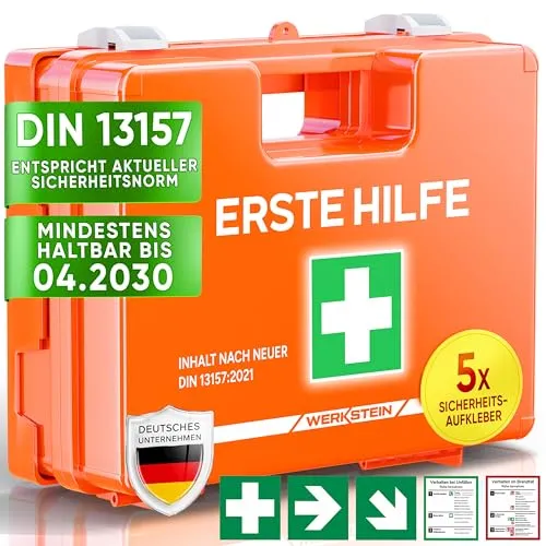 Erste Hilfe Kasten nach DIN 13157:2021 – inkl. Wandhalterung & Aufkleber - Erste-Hilfe-Set für Haushalt & Arbeitsplatz, sofort einsatzbereit und mit übersichtlicher Anleitung für lebensrettende Maßnahmen – ideal für Betriebe bis 50 Personen.