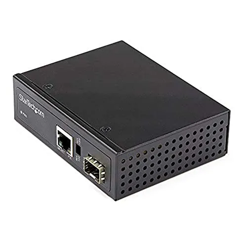 StarTech.com PoE+ Industrial Fiber to Ethernet Media Converter 60W - Medienkonverter für LWL und Kupfer, ideal für industrielle Anwendungen mit einer Reichweite von bis zu 10 km und einem robusten Temperaturbereich von -40°C bis 75°C.