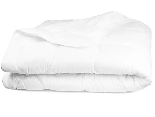 ZOLLNER Microfaserbettdecke 135 x 200 cm - Atmungsaktive und allergikergeeignete Bettdecke aus 100% Polyester, sorgt für ein angenehmes Schlafklima und ist pflegeleicht bis 60 °C waschbar.