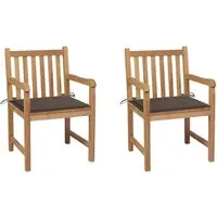 vidaXL Gartenstühle 2er Set mit Taupe Kissen aus massivem Teakholz - Elegantes 2er Set Gartenstühle aus hochwertigem, langlebigem Teakholz. Mit feinen Kissen in Taupe für zusätzlichen Komfort. Ideal für entspannende Stunden im Garten oder auf der Terrasse.