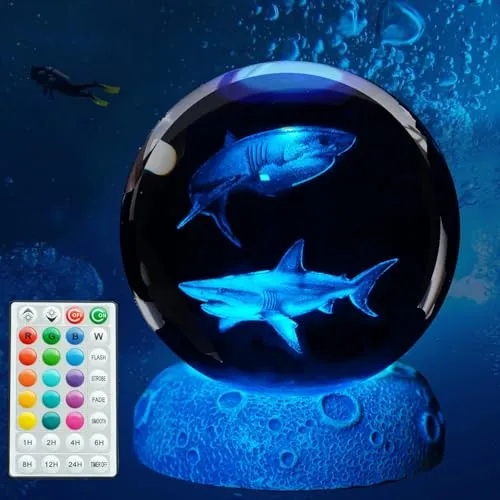 POSSHE Hai-Nachtlicht, 3D-Kristallkugel Hai-Lampe, Unterwasser-Geschenke mit 16 Farbe Remote Upgraded 3,15 Zoll Ball für Raumdekoration Jungen Mädchen Geburtstag Xmas Cool Figuren Geschenke