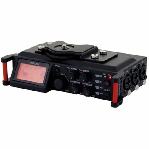 Tascam DR-70D - Portabler 4-Kanal Audiorecorder für DSLR-Kameras, 24-Bit/96 kHz Aufnahmequalität, ideal für Filmemacher und Musiker auf der Suche nach professionellem Sound.