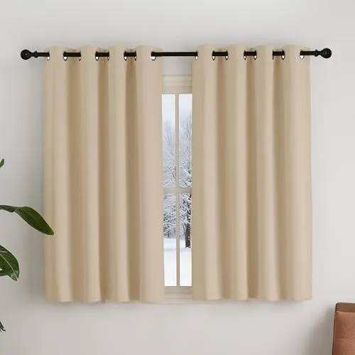 NICETOWN Verdunklungsvorhänge Beige 2er Set Biscotti Beige H145 x B140 cm, Ösenvorhang Vorhang Kälteschutz Gardinen für Kleine Fenster Blickdichte Kurz Gardine für Schlafzimmer&Wohnzimmer