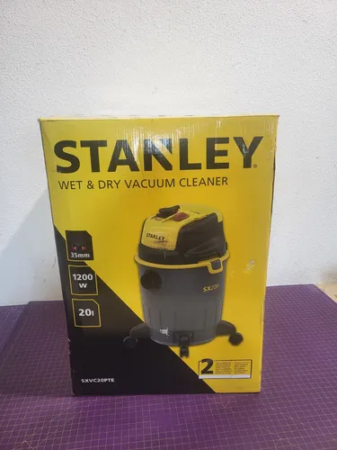 Stanley Nass und Trockensauger SXVC20PTE (1200 W, 20 l) - Nass- und Trocken-Allessauger für Haushalt und Profi mit Blasfunktion und robustem Kunststoffbehälter. Integrierte Steckdose für Elektrowerkzeuge mit automatischer Ansaugung.