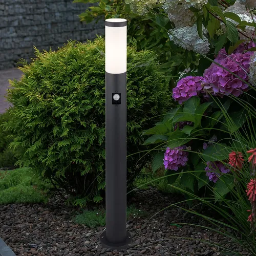 Gartenstehlampe Edelstahl mit Bewegungsmelder, anthrazit - Lampen für den Außenbereich mit IP44-Schutz, 3 einstellbaren Sensoreinstellungen und blendfreier Beleuchtung. Ideal für Sicherheit und Energieeinsparung.