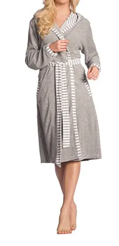 Vossen Damen Juno Bademantel, Grau - Komfortabler Kapuzenmantel in XL - Bademäntel für Damen, aus 80% Baumwolle für hohen Tragekomfort, mit Leistentaschen und schickem Streifendesign für einen eleganten Look.