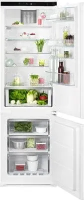 AEG TSC7G181DS Einbau Kühl-Gefrierkombination - Integrierbare Kühl-Gefrierkombination mit NoFrost-Technologie, LED-Beleuchtung und Coolmatic-Funktion für optimale Frische. Ideal für moderne Küchen.