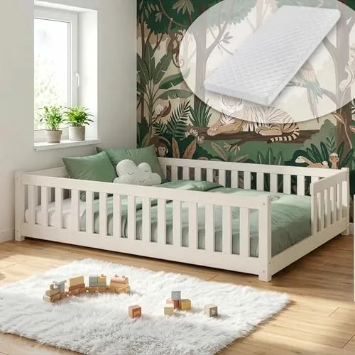 Kids Collective Kinderbett Bodenbett 140x200 cm mit Rausfallschutz - Sicheres Montessori Bodenbett aus FSC-zertifiziertem Kiefernholz, ideal für selbstständiges Ein- und Aussteigen. Mit stabiler Konstruktion und Lattenrost für optimale Belüftung, perfekt für das Kinderzimmer.