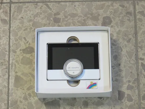 Remeha Regelgerät eTwist 7668117 - Thermostat mit App-Steuerung, modulierender Raumregler für optimale Heizungssteuerung und Energieeffizienz