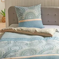 Traumschlaf Mikrofaser Ganzjahres Bettwäsche - Orientalisches Design in Grün - Bettwäsche-Set mit 1 Bettbezug 240 x 220 cm und 2 Kissenbezügen, weich, pflegeleicht und hautsympathisch. Ideal für ganzjährigen Komfort und stilvolle Schlafzimmergestaltung.