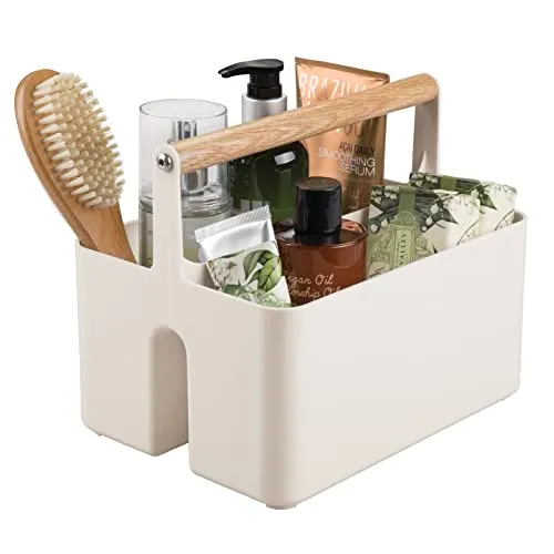 mDesign Kinderzimmer Organizer – BPA-freier Kunststoffbehälter mit Holzgriff für Flaschen, Windeln & Co. – tragbare Sortierbox mit 2 Fächern für Babyzubehör auf dem Wickeltisch – cremefarben