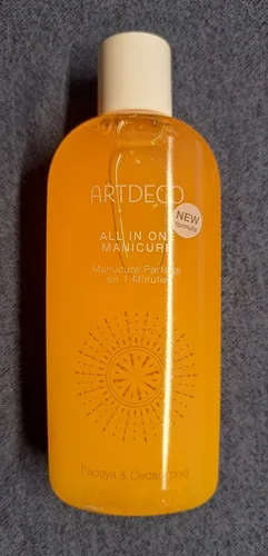 ARTDECO All In One Manicure Papaya & Cedarwood - 150ml - Nagelcremes & -pflege mit frischem Papaya-Duft, pflegt und schützt die Nägel für ein makelloses Erscheinungsbild.