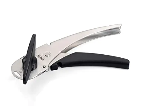 Gefu 13470 Dosenöffner Cando - Dosenöffner aus Edelstahl und Kunststoff mit patentiertem Schneidwerk für gratfreies Öffnen. Zangenfunktion zum einfachen Abnehmen des Deckels und elegantes Design.