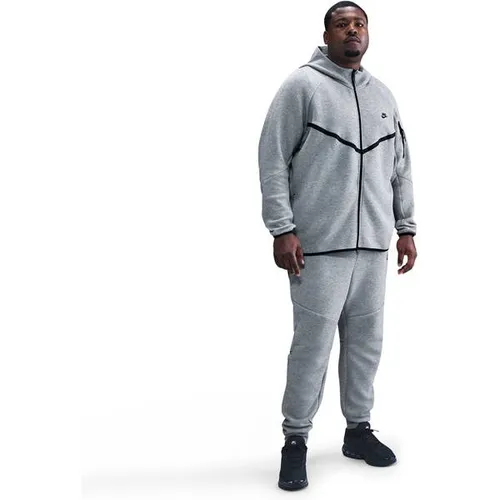 Nike Tech Fleece Windrunner Hoodie von Nike