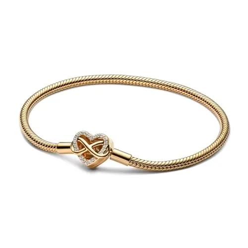 PANDORA Moments Schlangen-Gliederarmband mit Unendlichkeits-Herzverschluss - Elegantes Armband für Damen aus 14 Karat vergoldetem Sterling-Silber, mit funkelndem Unendlichkeits-Herzverschluss und Platz für bis zu 18 Charms, perfekt für Familienerinnerungen.