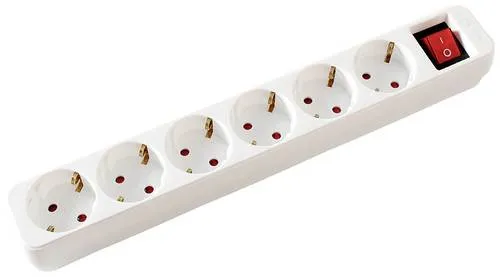 Value 19.99.1087 Steckdosenleiste mit Schalter Weiß - Praktische 6-fach Steckdosenleiste mit 10m Zuleitung und beleuchtetem Schalter. Ideal für den Innenbereich, bietet sicheren Berührungsschutz und flexible Steckdosenanordnung durch 45° Drehung.