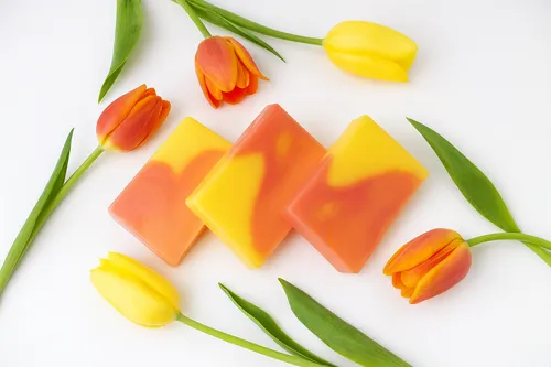 Nesbel handgemachte Glycerin Seife Duschseife Tulpe 100 g