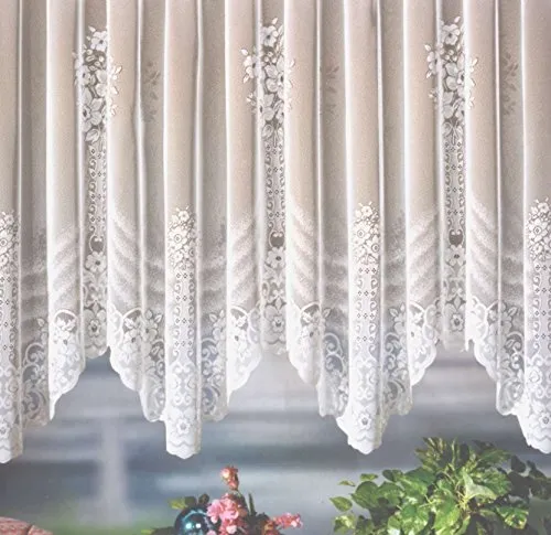 heimtexland Gardine Store Bogenstore Jacquard Blumenmuster weiß 145x300 cm - Eleganter Jacquard Bogenstore mit Blumenmuster in Weiß, ideal für Fensterbreiten von 100-130 cm. Pflegeleichtes Material, einfache Anbringung und waschbar bis 30°C. Perfekt für eine stilvolle Raumgestaltung.