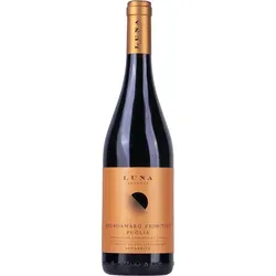 Luna Argenta Negroamaro Primitivo Appassite 2024 - Vollmundiger Rotwein aus Puglia, mit intensiven Aromen dank traditioneller Appassimento-Methode. Ideal zu Fleischgerichten oder Käseplatten. Allergene: enthält Sulfite.