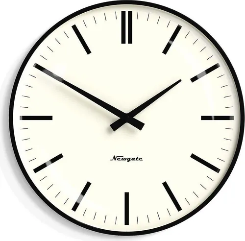 Newgate Radio City Wanduhr in Black - Linien