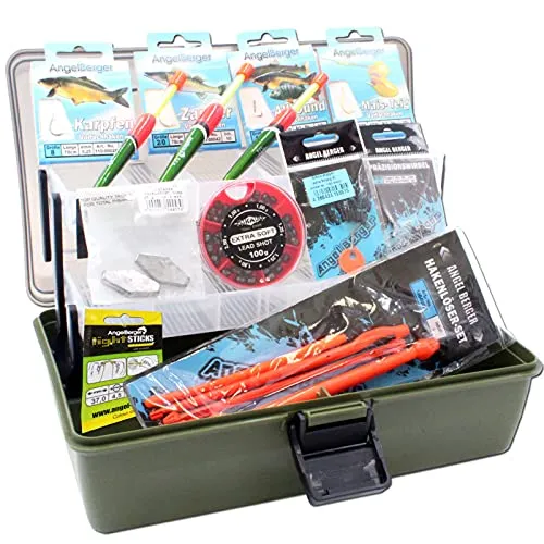 Gerätekoffer mit Angelzubehör gefüllt Grundausstattung - Angelkoffer mit umfassender Grundausstattung, ideal für Einsteiger und Hobbyangler, enthält eine Vielzahl an nützlichem Zubehör.