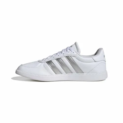 adidas Sportswear BREAKNET SLEEK Sneaker - Sportlicher Look in Weiß - Sneaker in Größe 38 EU, sportlich und stylisch, mit Schnürung und Gummisohle für optimalen Komfort beim Laufen. Fällt klein aus, bitte eine Größe größer bestellen.