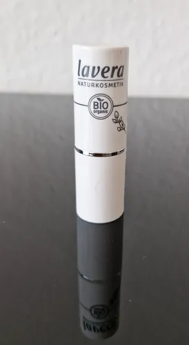 LAVERA Naturkosmetik Cream Glow Lipstick in weiß von lavera
