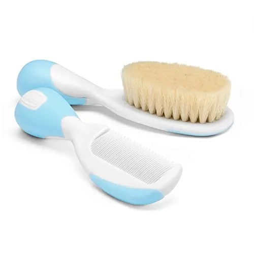 Produktbild Chicco Set Baby-Haarbürste und Kamm, Babybürste mit weichen Naturborsten, Kamm mit abgerundeten Spitzen, rutschfester Griff, Baby Party Geschenk