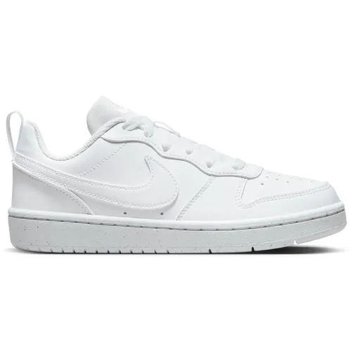 Nike Court Borough Low Recraft - Weiss für Kinder - Sneaker für ältere Kinder, entwickelt für Komfort und Flexibilität mit recyceltem Obermaterial, ideal für aktive Kids.