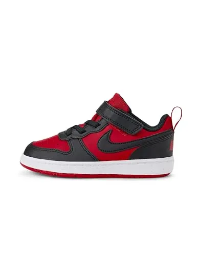 Nike Court Borough Low Recraft Sneaker - Langlebige Sneakers mit elastischen Schnürsenkeln und Klettverschluss für einfaches An- und Ausziehen. Die Gummiaußensohle bietet Traktion und Haltbarkeit – ideal für Alltag und Freizeit.