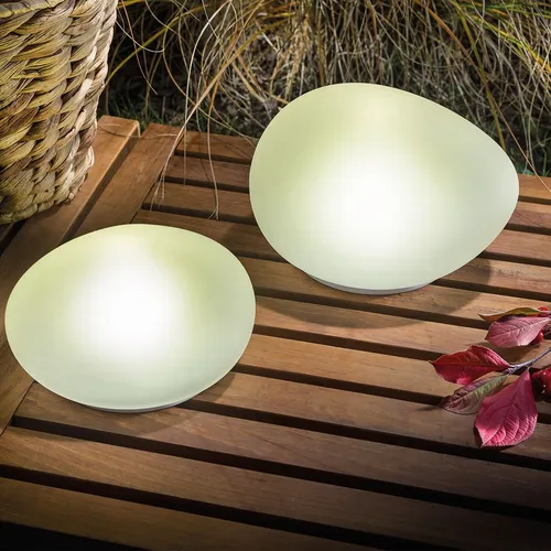 2x LED Solar Leuchtstein Gartenlampe - Moderne Solarleuchte für den Garten mit Lichtsensor und bis zu 6 Stunden Leuchtdauer. Perfekte Balkon-Deko aus Glas.