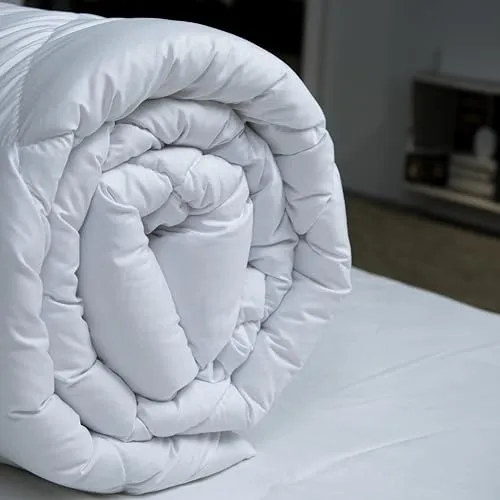 nordqueen Bettdecke Ganzjahresdecke 4 Jahreszeiten, Steppdecke 250 GSM Mikrofaser,Super Weiche Zudecke Schlafdecke Atmungsaktive,Weiß (240X220 cm)