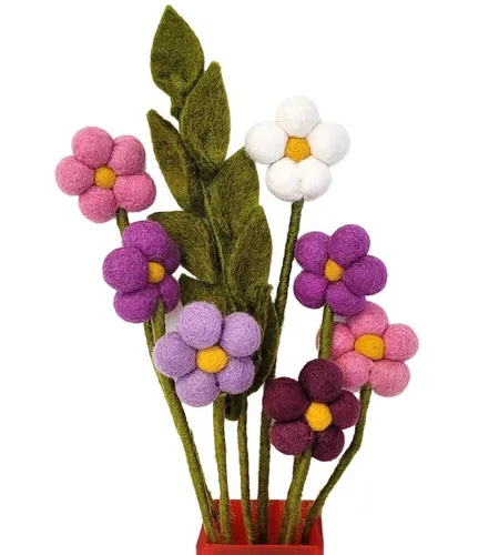 your castle Blumenstrauß aus 7 handgearbeiteten Filzblumen von your castle