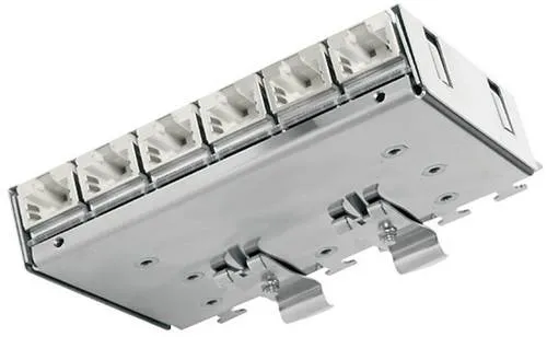 Telegärtner 100006992 6-Port Netzwerk-Patchpanel CAT 6a - Patchpanel mit 6 Ports, ideal für schnelle Datenübertragung bis zu 10 GBit/s, inklusive Hutschienen-Adapter für einfache Montage.