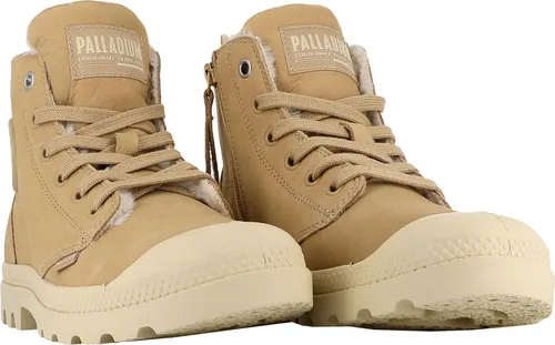 Palladium Schnürboots Pampa Hi Zip Damen Beige 40 EU - Wanderschuhe mit hochwertigem Nubukleder und wärmendem Wollfutter, ideal für kalte Tage. Der seitliche Reißverschluss sorgt für einfachen Einstieg und die rutschfeste Sohle bietet besten Halt.