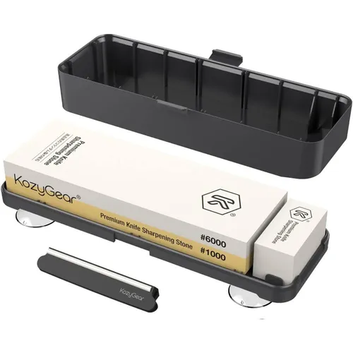 KozyGear Schleifstein 6KGZ-21060W - Premium Messerschärfer mit rutschfestem Halter - Messerschärfer mit doppelseitigem Schleifstein aus Korund und innovativem rutschfesten Halter. Ideal für präzises Schärfen und Polieren von Messern.