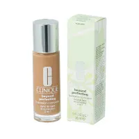 Clinique Beyond Perfecting Foundation + Concealer (18 Sand M-N) 30 ml - Make-up mit 2-in-1 Formel, bietet langanhaltende Deckkraft und ein natürliches Finish für ein makelloses Hautbild.