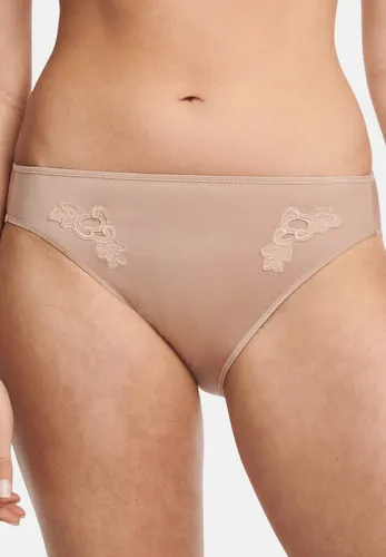 Chantelle DE Damen Panties Hedona, Braun (Cafe Latte 12), 40 - Funktionsunterwäsche mit glättendem Effekt für Bauch, Taille, Hüfte und Gesäß. Hoher Komfort durch weiches, blickdichtes Gewebe und edle Guipure-Stickereien.