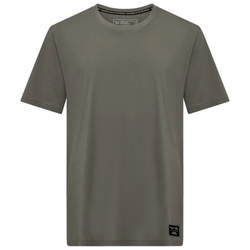 Salewa Eagle Logo Patch T-Shirt M faded green (5A50) - Modisches Herren T-Shirt aus 80% atmungsaktiver Baumwolle und 20% Tencel Lyocell, sorgt für hohen Tragekomfort und feuchtigkeitsregulierende Eigenschaften, ideal für Freizeit und Alltag.