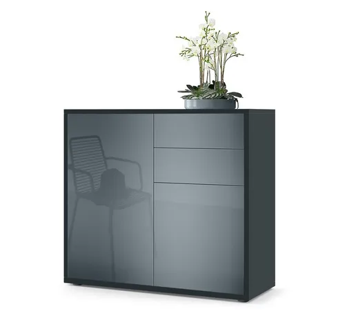 Vladon Kommode Ben V1 - Moderne Kommode mit 2 Türen und 2 Schubladen - Stylische Kommode in Schwarz matt/Grau Hochglanz, ideal für jedes Zimmer. Mit geräuschlosen Schubladen und pflegeleichter Oberfläche für einfachen Einsatz.