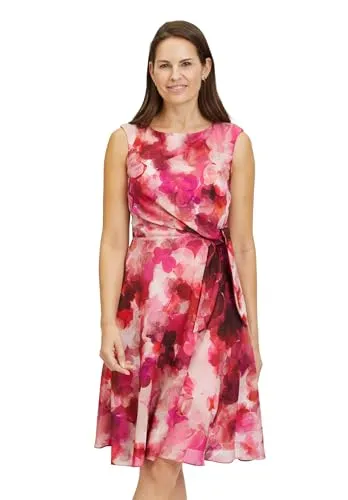 Vera Mont Damen Cocktailkleid mit Bindegürtel in Pink/Red - Elegantes Cocktailkleid für Damen, ausgestellt mit U-Boot Ausschnitt und einem modischen Bindegürtel, ideal für festliche Anlässe.