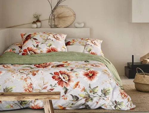 Irisette Wendebettwäsche Zobel 8854 - Bettwäsche 2-teilig aus kuschelig weichem Biber, ideal für gemütliche Nächte. Mit Wendefunktion und buntem Blumenmuster, perfekt für jeden Schlafraum.