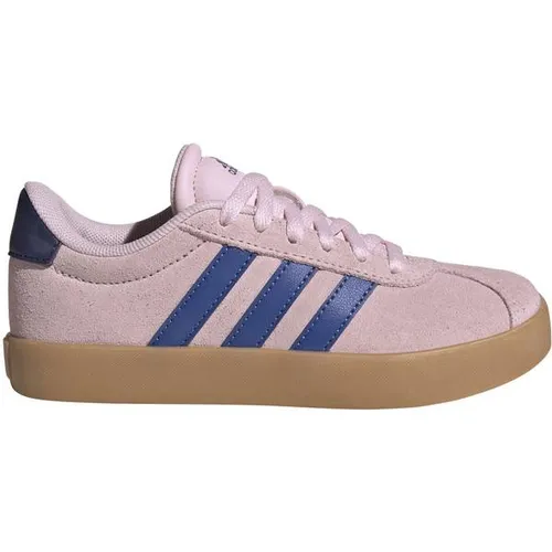 ADIDAS Kinder Freizeitschuhe VL Court 3.0 - Vielseitige Sneaker für Kinder mit Obermaterial aus Wildleder und vulkanisierter Außensohle. Ideal für jeden Anlass, bieten sie Komfort und Halt für unbeschwerte Abenteuer.