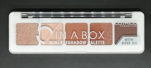 essence Make-up von essence