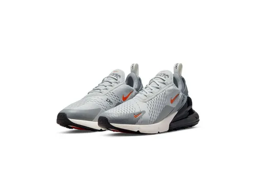 Nike Air Max 270 Herrenschuh in Grey Fog/Team Orange - Erstklassiger Komfort durch das Nike Air-Sohlenfenster für Dämpfung und Tragekomfort. Atmungsaktives Obermaterial sorgt für ein kühles Tragegefühl. Stilvolles Design und individuelle Passform durch praktischen Schnürverschluss.