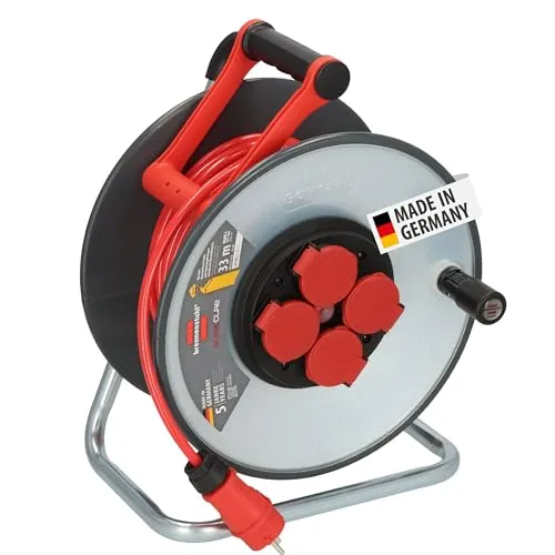 Professional SteelCore Kabeltrommel SC 3110 IP44, 33m H07BQ-F 3G1,5 - Kabeltrommel für den Außenbereich mit extrem robustem BREMAXX®-PUR-Kabel, ideal für Baustellen. IP44 Schutzart, kältebeständig bis -40 °C und mit 4 spritzwassergeschützten Steckdosen.