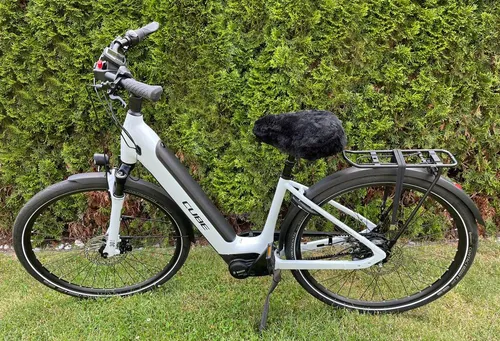 Fahrradsattelbezüge & -polster von Reissner Lammfelle