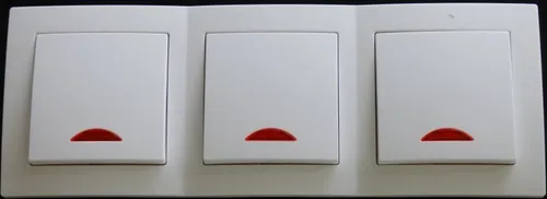 Levina Kunststoff 3x Schalter + Kontroll Glimm-Lampe weiß 7785